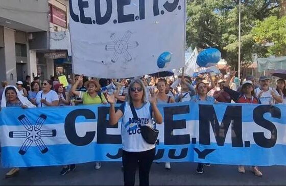 AJUSTE en EDUCACIÓN: DOCENTES JUJEÑOS denuncian DESCUENTOS "DESMESURADOS Y VIOLENTOS" de SADIR