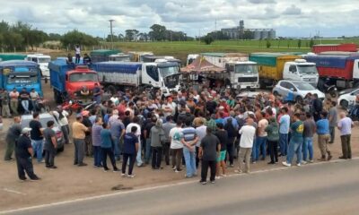 Protesta de transportistas autoconvocados en puertos bonaerenses: piden mejores tarifas