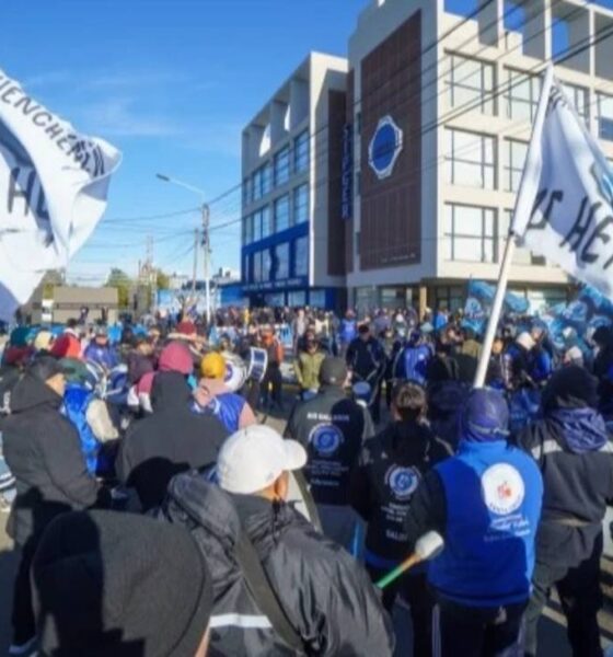 PARO TOTAL de PETROLEROS en SANTA CRUZ: DENUNCIAN DESPIDOS en medio de la CONCILIACIÓN OBLIGATORIA
