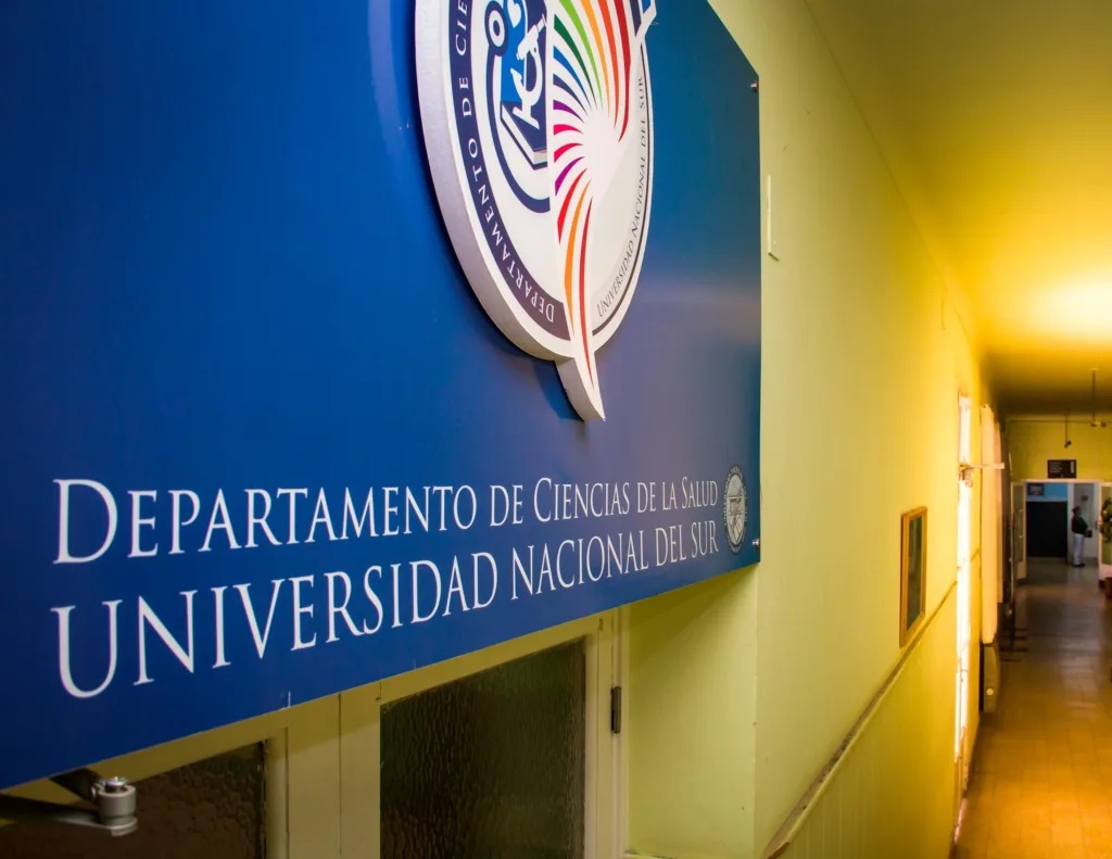 Nación dejó sin financiamiento a Universidad bahiense para construir el nuevo edificio de Ciencias de la Salud