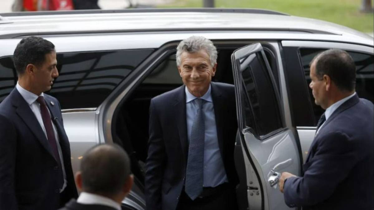 La estrategia secreta de Macri para aprovechar el derrumbe de Milei