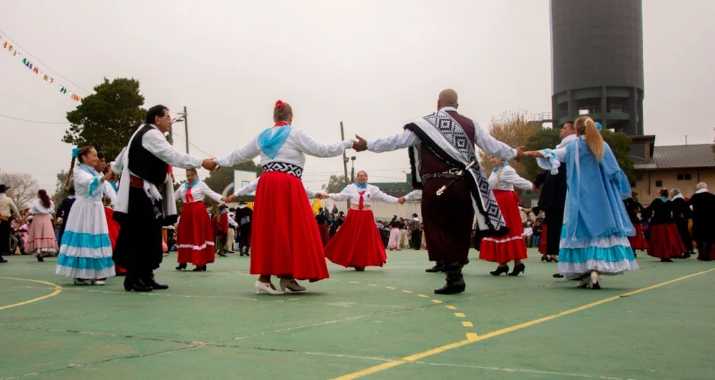 Escapadas por el 25 de Mayo: fiestas patrias, locro, peñas y tradición en distintos municipios bonaerenses