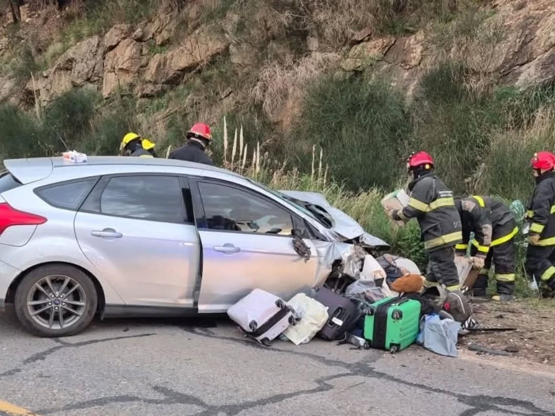 Choque fatal en ruta 76, altura Abra de la Ventana: Cuatro muertos
