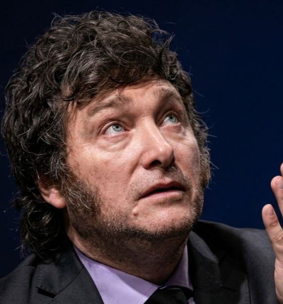 Sacado, Milei confesó qué quiere un Tesla y fulminó a Pagano con un polémico apodo