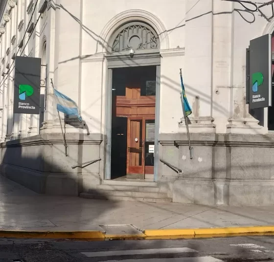 Paro bancario nacional por el cierre de sucursales del Banco Central