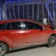 Manejaba alcoholizado, escapó de un control, arrancó un semáforo y terminó incrustado en un local de Bahía Blanca