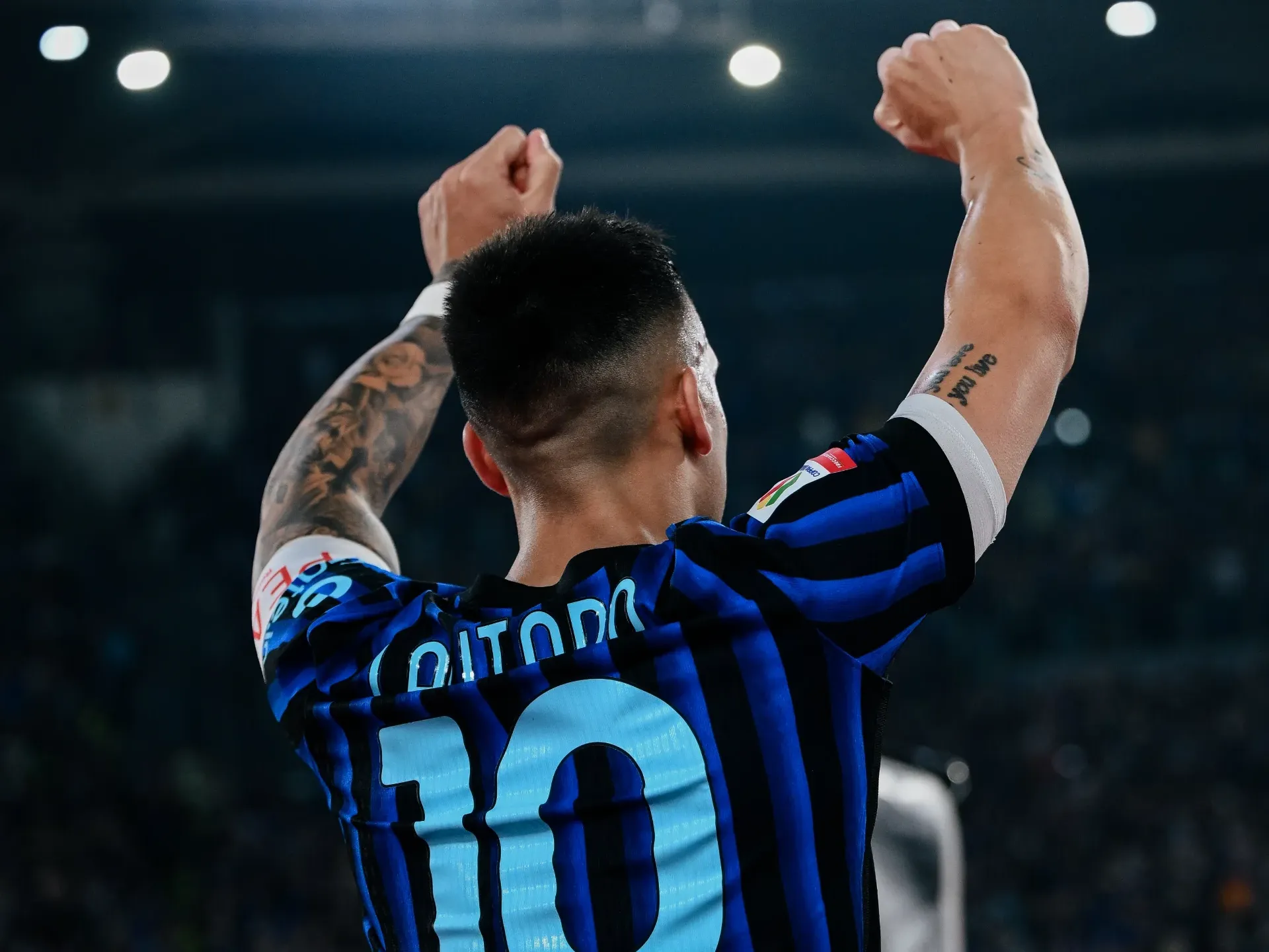 El bahiense Lautaro Martínez sigue sumando títulos con Inter: marcó un gol en la final y alzó la Copa Italia