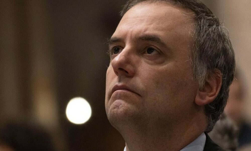 Adorni prepara su declaración jurada y desde el Gobierno prometen que "no falta mucho"