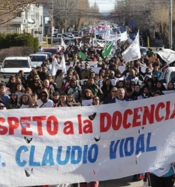 DOCENTES denuncian que VIDAL busca incorporar a un "SINDICATO FANTASMA" a la PARITARIA