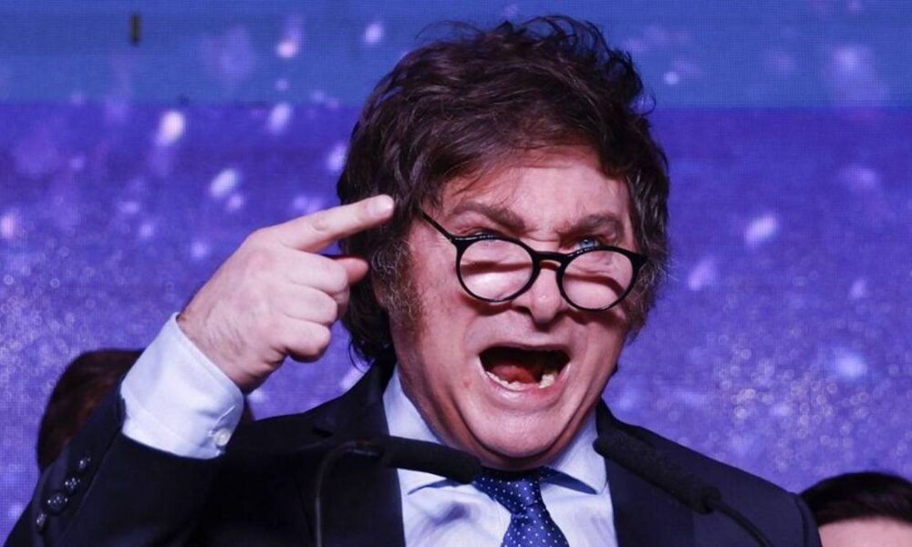Nueva encuesta de Giacobbe: imagen de Milei cae al 34% positivo y el 57,8% cree que lo peor de la crisis está por venir