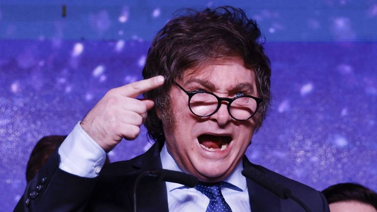 Nueva encuesta de Giacobbe: imagen de Milei cae al 34% positivo y el 57,8% cree que lo peor de la crisis está por venir