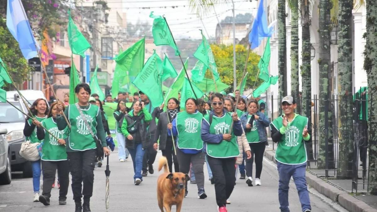 ATE JUJUY impulsa un PARO de 48 HORAS para pedir URGENTE REAPERTURA PARITARIA: apuntan contra MILEI y SADIR