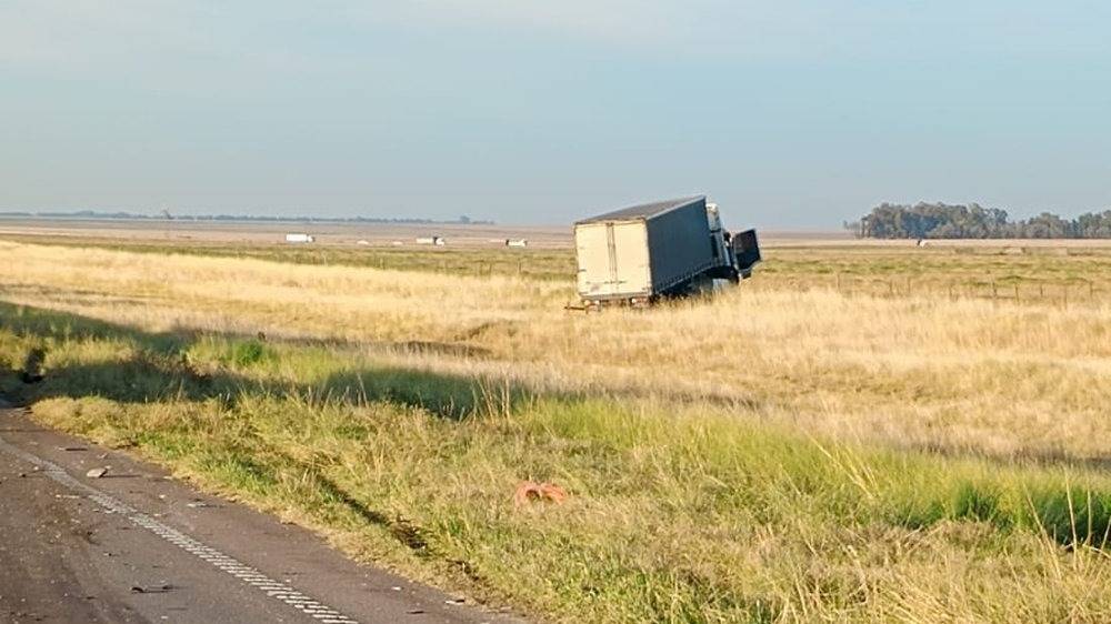 Dos personas perdieron la vida en un choque ocurrido en la ruta 33