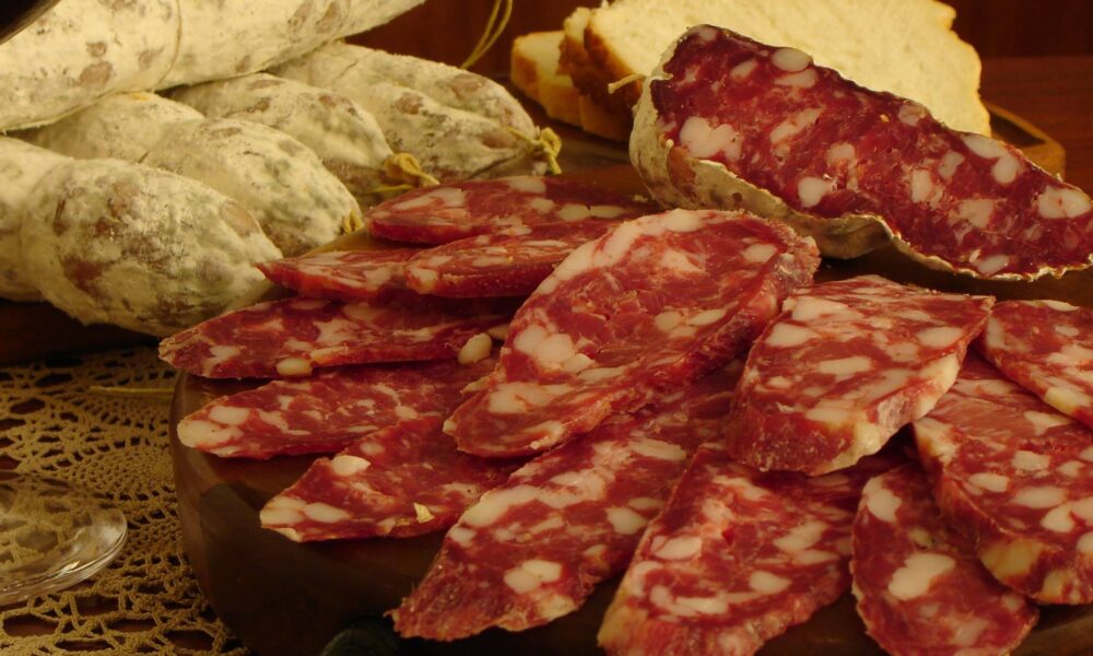 Con un salame de 50 metros, Sierra de la Ventana organiza una fiesta inédita en la zona