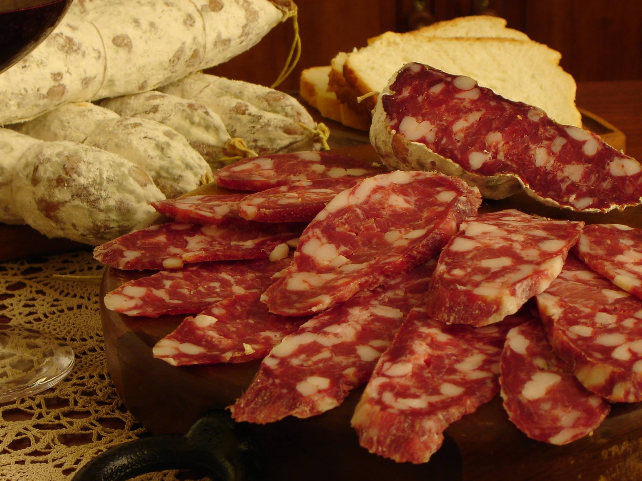 Con un salame de 50 metros, Sierra de la Ventana organiza una fiesta inédita en la zona