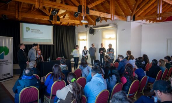 Producción: Provincia Microcréditos presentó líneas de financiamiento para emprendedores y comerciantes