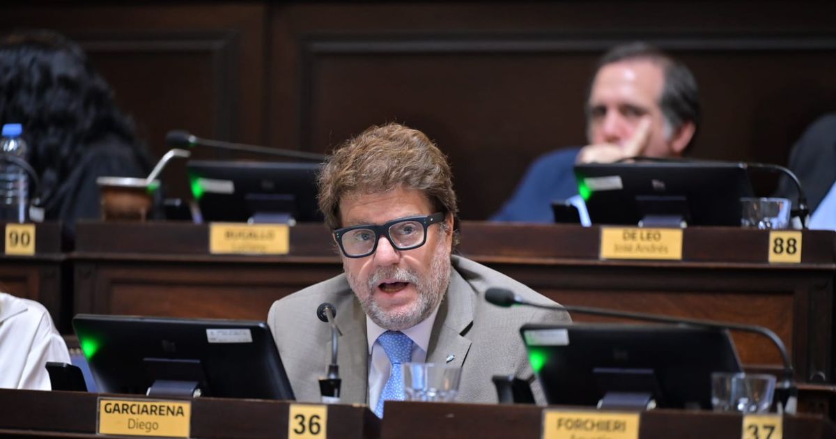 Legislatura bonaerense: reclamo para acelerar leyes contra el avance del juego online entre menores