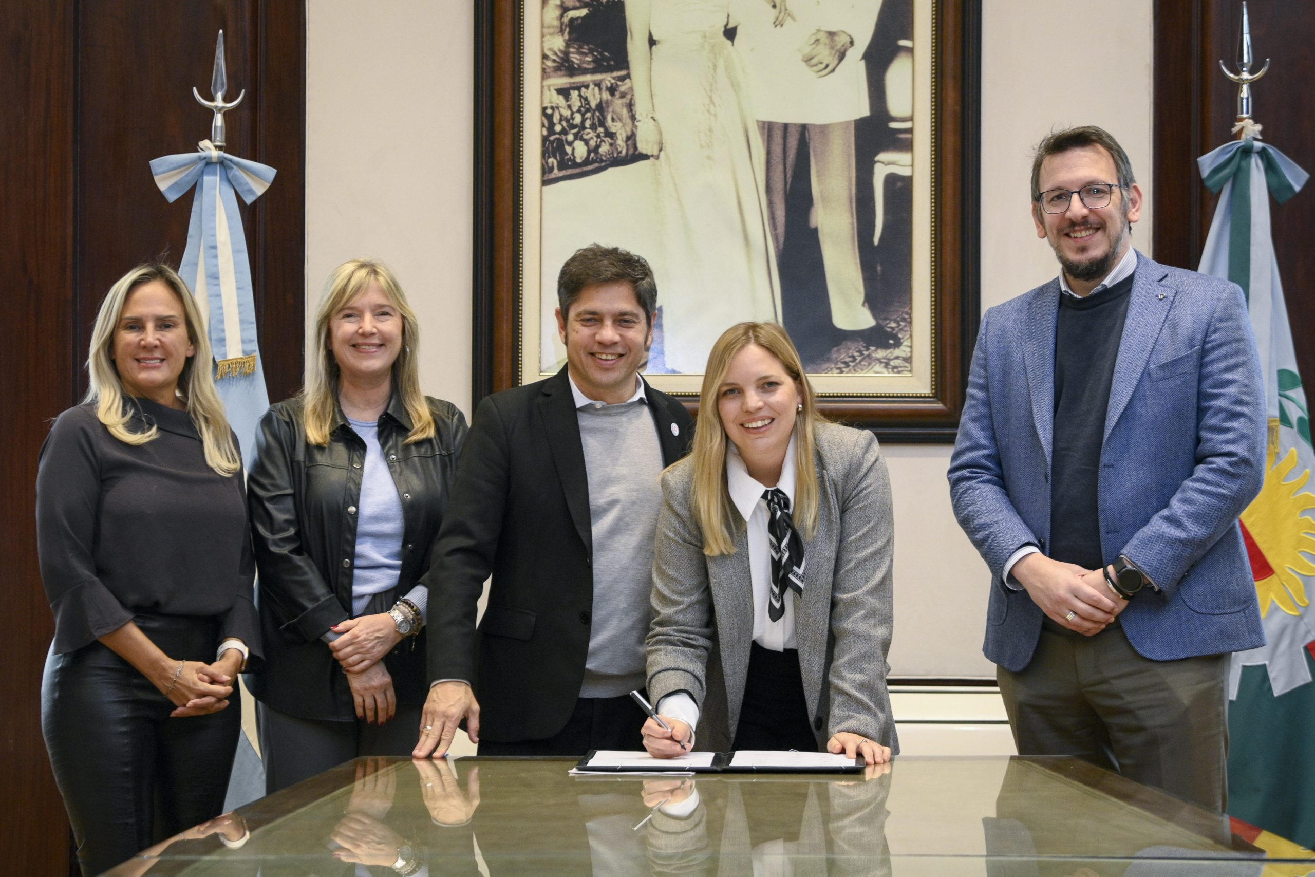Financiación histórica de Provincia Leasing: Estefanía Bordoni firmó convenio para fortalecer el equipamiento de Tornquist
