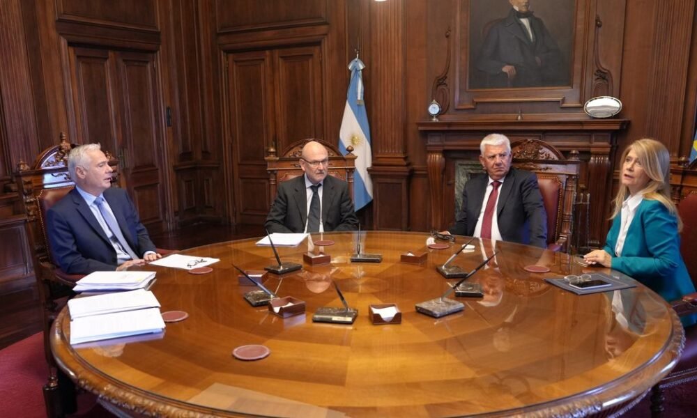 Sergio Torres mete presión: reuniones en el Senado bonaerense por las vacantes en la Suprema Corte