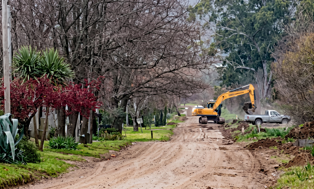 Se ejecutan obras de infraestructura pluvial en el Barrio La Cumbre de Sierra de la Ventana