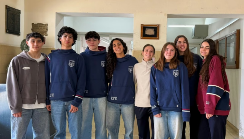 Estudiantes de Bahía Blanca ganaron una olimpíada nacional con un bot que detecta estafas