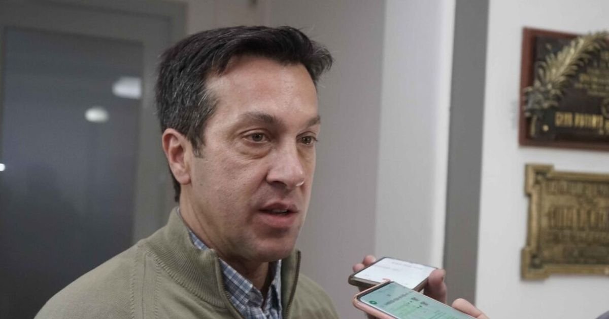 Necochea: caminos rurales colapsados y productores autoconvocados complican al intendente Arturo Rojas